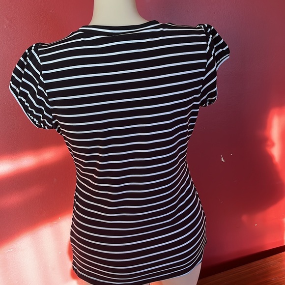 3 like new Worthington stretch tops - Picture 15 of 16